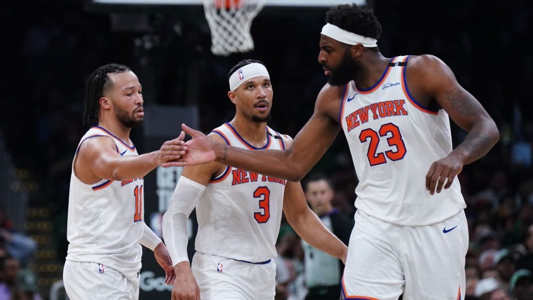 Sources: Knicks mull benching Hart for Robinson