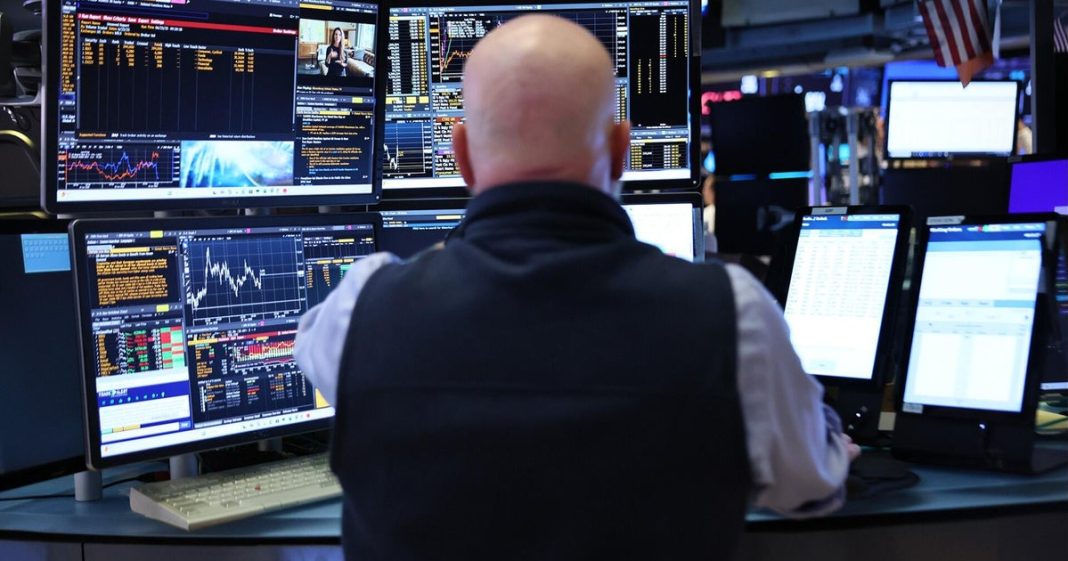 Stocks are up, but consumer confidence in economy is down, CBS News poll finds
