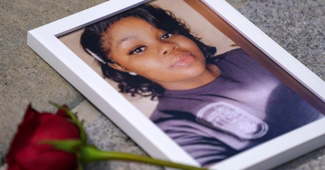 Brett Hankison, officer in raid that killed Breonna Taylor, should get 1-day prison sentence, DOJ says