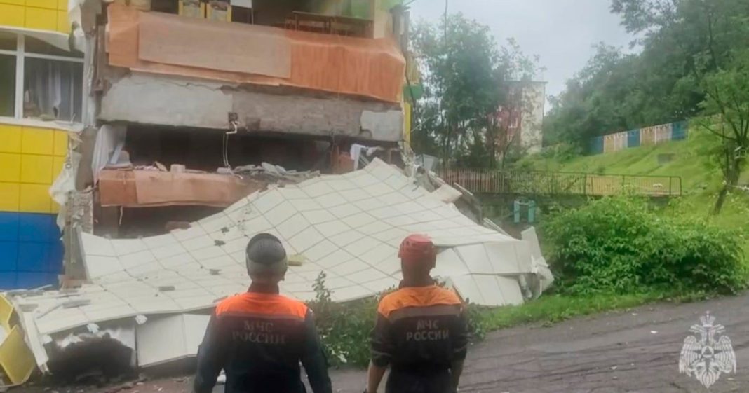 Hawaii under tsunami warning, Japan issues tsunami alert after 8.8 earthquake off Russia