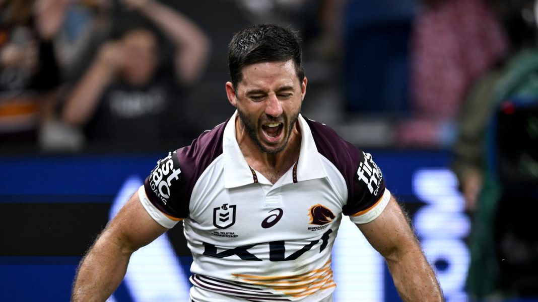 LIVE NRL: Candid Hunt opens up on career, internet trolls ahead of 350 game milestone vs. Knights