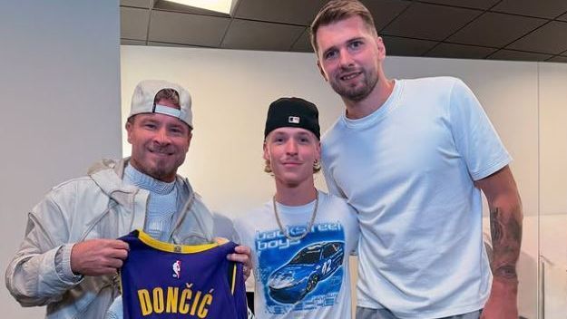 Luka back with Lakers, celebrates with Backstreet Boys concert in Vegas