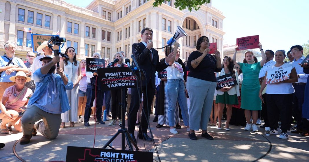 Texas Democratic legislators flee state to protest GOP's redistricting plan